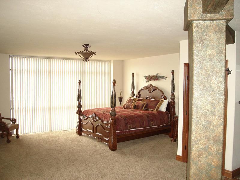 D'Monaco Resort Blue Eye Room photo